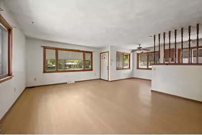 6083 S 20th St, Milwaukee, WI 53221 - Photo 5
