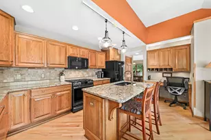 W264N2062 Deer Haven Ct, Pewaukee, WI 53072 - Photo 15