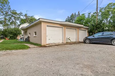 2032  30th Ave, Kenosha, WI 53144 - Photo 7