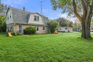 2032 30th Ave, Kenosha, WI 53144 - Photo 3