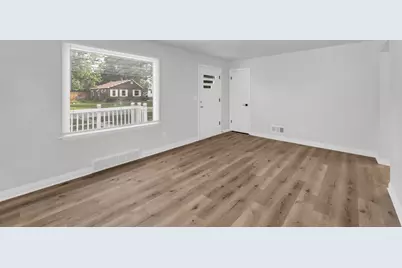 1716 W Grand Ave, Beloit, WI 53511 - Photo 9
