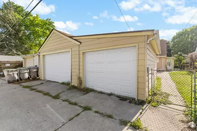 3449 N 77th St, Milwaukee, WI 53222 - Photo 3