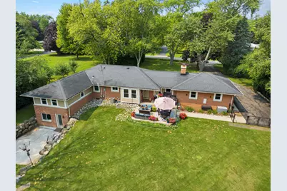 11456 N Solar Ave, Mequon, WI 53097 - Photo 3