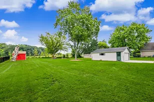 10126 S Judith Pl, Oak Creek, WI 53154 - Photo 33