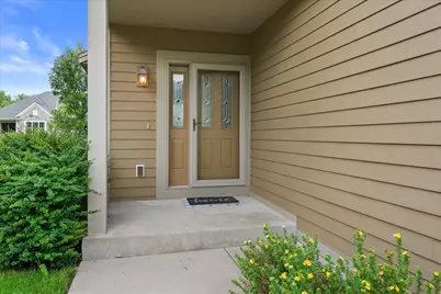 407  Century Oak Dr, Waukesha, WI 53188 - Photo 3