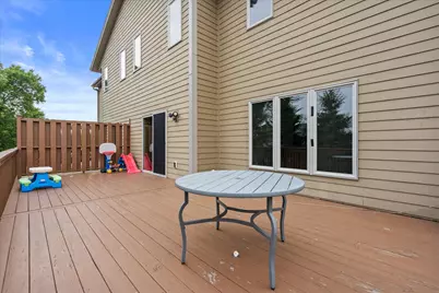 407  Century Oak Dr, Waukesha, WI 53188 - Photo 33