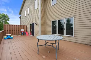 407 Century Oak Dr, Waukesha, WI 53188 - Photo 33