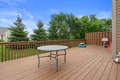 407  Century Oak Dr, Waukesha, WI 53188 - Photo 33