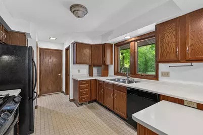1354  Sylvan Way, West Bend, WI 53095 - Photo 9