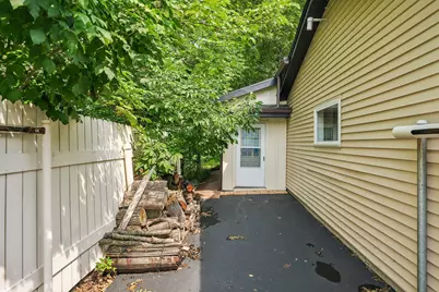 5360 S 43rd St, Greenfield, WI 53220 - Photo 39