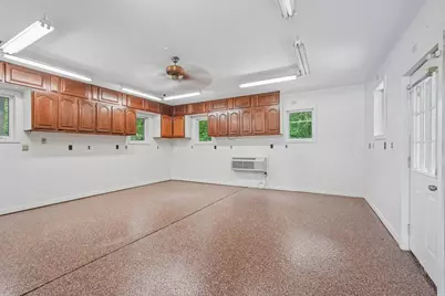 5360 S 43rd St, Greenfield, WI 53220 - Photo 31