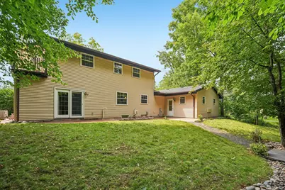 5360 S 43rd St, Greenfield, WI 53220 - Photo 35