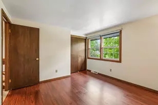 5360 S 43rd St, Greenfield, WI 53220 - Photo 23