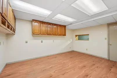 5360 S 43rd St, Greenfield, WI 53220 - Photo 27