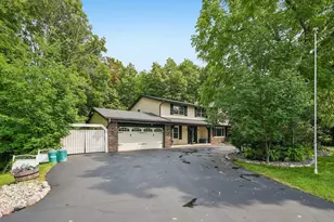 5360 S 43rd St, Greenfield, WI 53220 - Photo 41