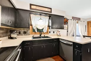 28941 Golden Cir, Racine, WI 53185 - Photo 7