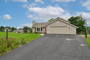 28941 Golden Cir, Racine, WI 53185 - Photo 33