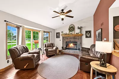 28941  Golden Cir, Racine, WI 53185 - Photo 3