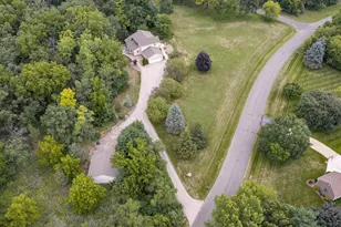 S26W31396 Cregennan Bae, Genesee, WI 53183 - Photo 45