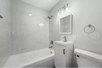 924 N Oakwood Ave, Oconomowoc, WI 53066 - Photo 19
