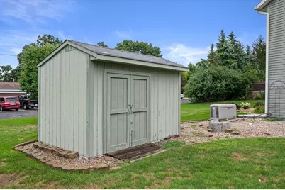 W2224  Oak Ridge Ave, East Troy, WI 53120 - Photo 5