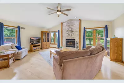 W148N10759  Crabtree Ln, Germantown, WI 53022 - Photo 19
