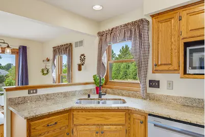 W148N10759  Crabtree Ln, Germantown, WI 53022 - Photo 13