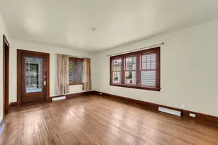 704 Belmont Ave, Racine, WI 53405 - Photo 9