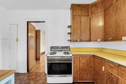 704  Belmont Ave, Racine, WI 53405 - Photo 21