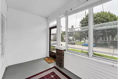 704  Belmont Ave, Racine, WI 53405 - Photo 5