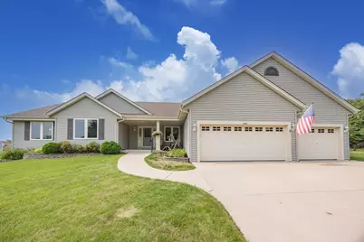 9407 S 33rd St, Franklin, WI 53132 - Photo 1