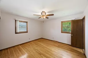 211 Maple St, Grafton, WI 53024 - Photo 7