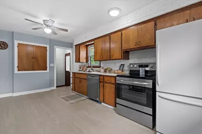 2722 E Denton Ave, Saint Francis, WI 53235 - Photo 11