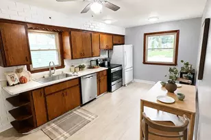 2722 E Denton Ave, Saint Francis, WI 53235 - Photo 9