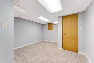 5710 Freedy Ave, Racine, WI 53406 - Photo 17