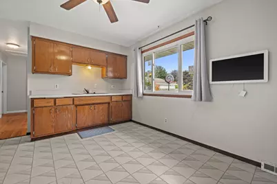 6108  57th Ave, Kenosha, WI 53142 - Photo 5