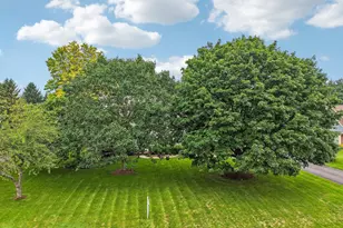 165 Hickory Dr, Delafield, WI 53018 - Photo 75