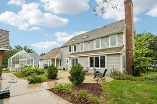 165 Hickory Dr, Delafield, WI 53018 - Photo 71