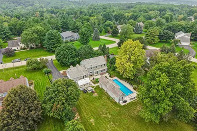 165  Hickory Dr, Delafield, WI 53018 - Photo 83