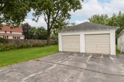 809  Lincoln Ave, Waukesha, WI 53186 - Photo 3