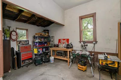 809  Lincoln Ave, Waukesha, WI 53186 - Photo 21