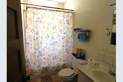 526 N 32nd St #528, Milwaukee, WI 53208 - Photo 11