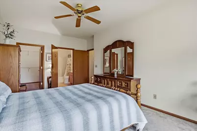827  Cheyenne Ave #Unit D, Grafton, WI 53024 - Photo 13