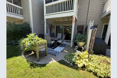 240  Marina Ct #28, Racine, WI 53185 - Photo 1