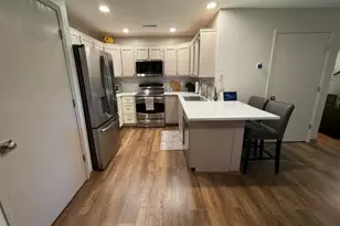 240 Marina Ct, Racine, WI 53185 - Photo 13