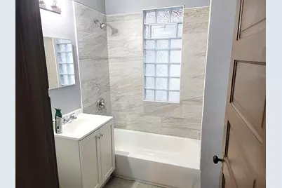 2372 N 44th St #2374, Milwaukee, WI 53210 - Photo 3