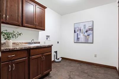 406  Coronado Cir, Onalaska, WI 54650 - Photo 21