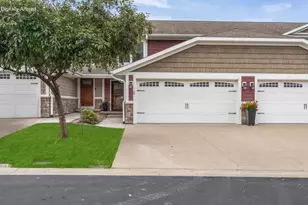 406 Coronado Cir, Onalaska, WI 54650 - Photo 1