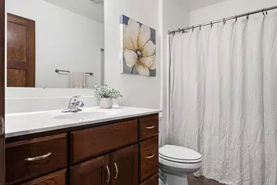 406  Coronado Cir, Onalaska, WI 54650 - Photo 13