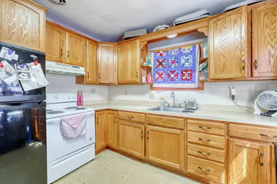 20060 W Greenfield Ave, Brookfield, WI 53045 - Photo 3